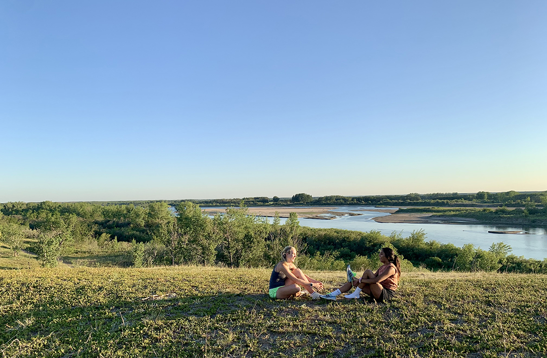 From left, College of Medicine MD students Brooklyn Rawlyk and Sehjal Bhargava helped bring the national Park Prescription Program to Saskatchewan. (Photo: Ryan Donnelly)