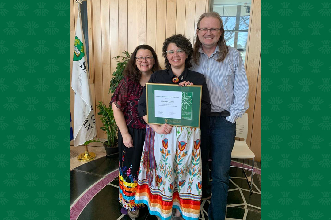 Michayla Quinn (centre) is a graduate student studying community health and epidemiology at the University of Saskatchewan's College of Medicine. (Photo: Submitted)