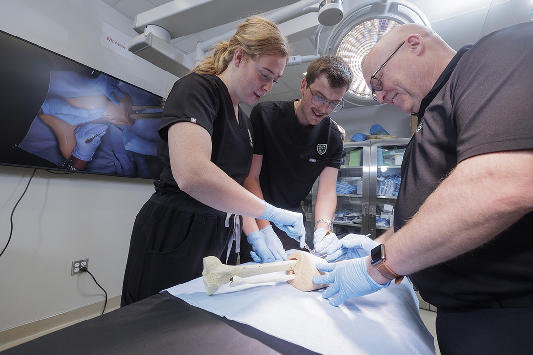 Twenty new students have joined the University of Saskatchewan's (USask) College of Medicine in the first cohort of the new Master of Physician Assistant Studies (MPAS) program. (Photo: Submitted)