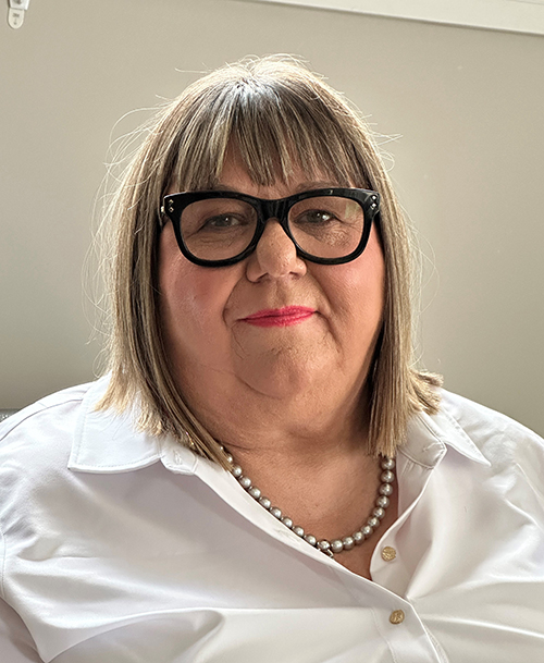 Picture of Dr. Janine Benoit